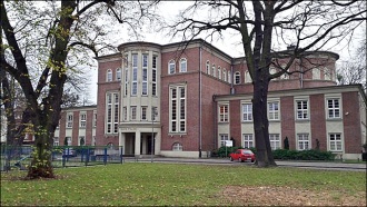 Budynek teatru od strony ul. Swarożyca