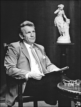 W studiu telewizyjnym (1985)