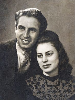 Z żoną Honoratą (1946)