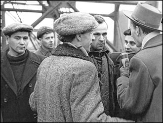 W Stoczni Szczecińskiej (lata 50.) - fot. Jerzy Boniecki